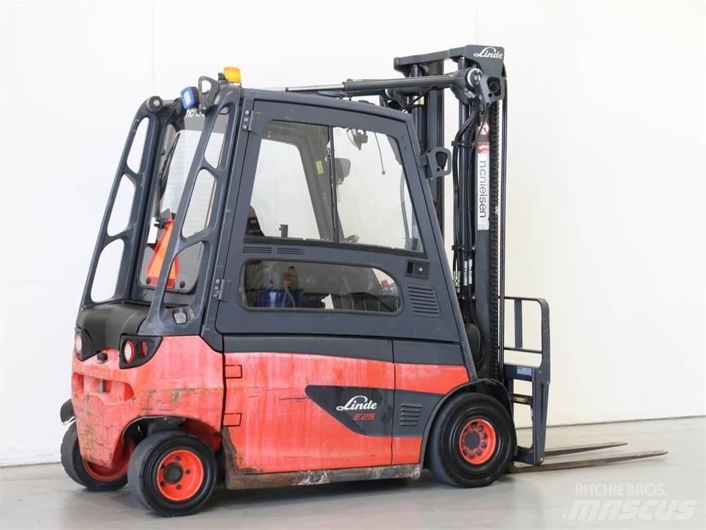 Linde E25L/387 شاحنات ذات رافعات شوكية تعمل بالكهرباء