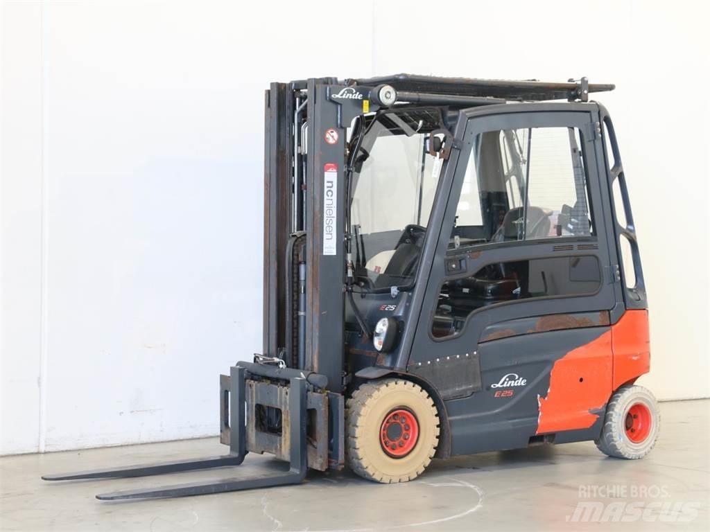 Linde E25L/387 شاحنات ذات رافعات شوكية تعمل بالكهرباء