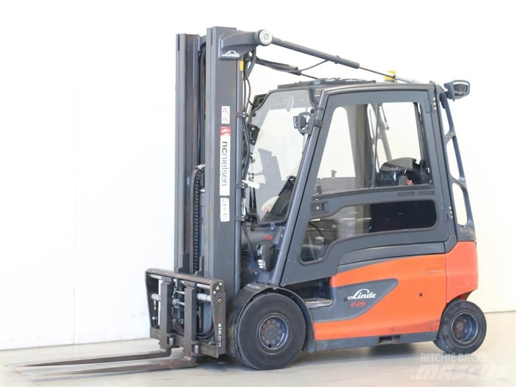 Linde E25L/387 شاحنات ذات رافعات شوكية تعمل بالكهرباء