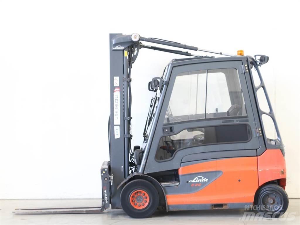 Linde E25L/387 شاحنات ذات رافعات شوكية تعمل بالكهرباء