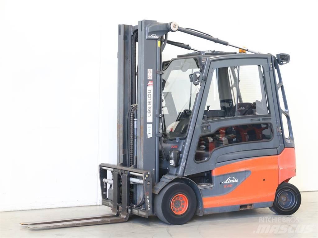 Linde E25L/387 شاحنات ذات رافعات شوكية تعمل بالكهرباء