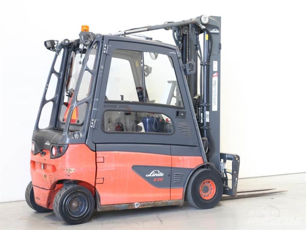 Linde E25L/387 شاحنات ذات رافعات شوكية تعمل بالكهرباء