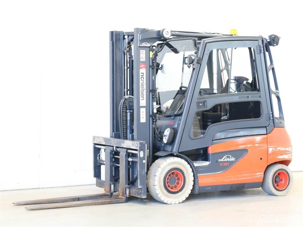 Linde E30/387 شاحنات ذات رافعات شوكية تعمل بالكهرباء