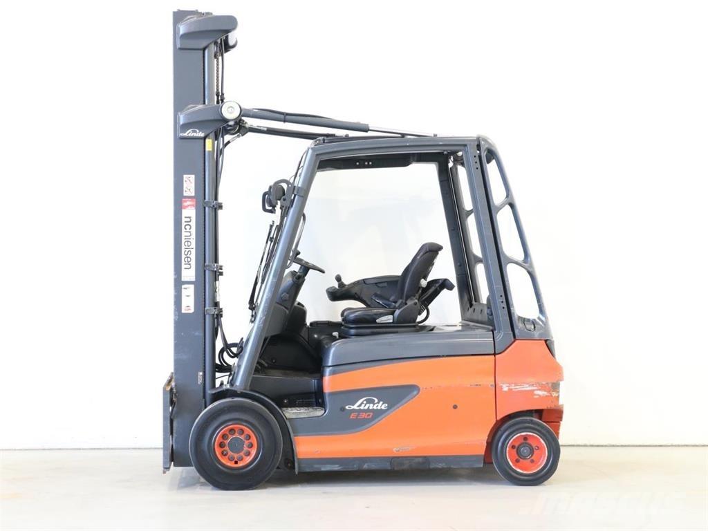 Linde E30L/387 شاحنات ذات رافعات شوكية تعمل بالكهرباء