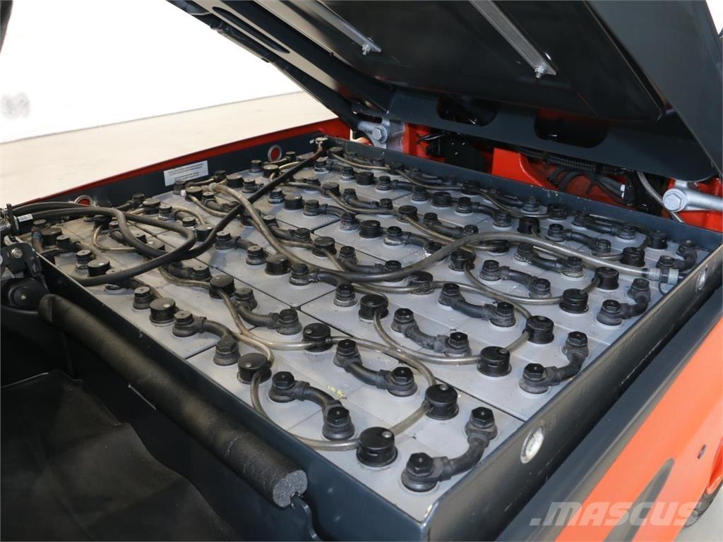 Linde E30L/387 شاحنات ذات رافعات شوكية تعمل بالكهرباء