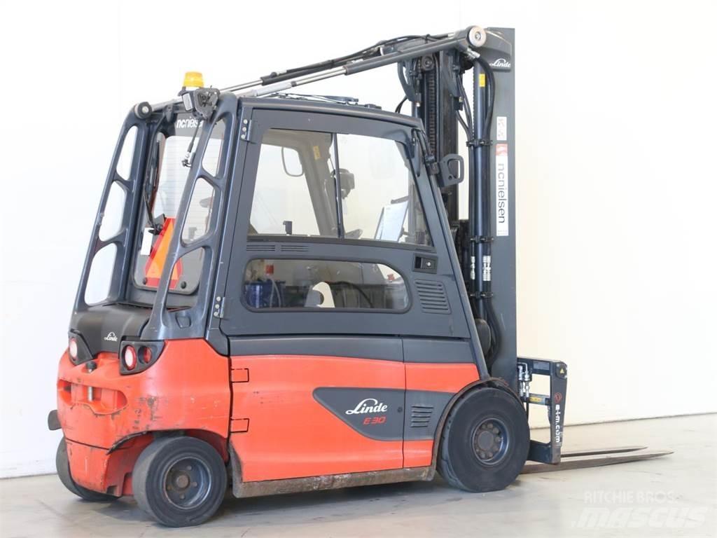 Linde E30L/387 شاحنات ذات رافعات شوكية تعمل بالكهرباء