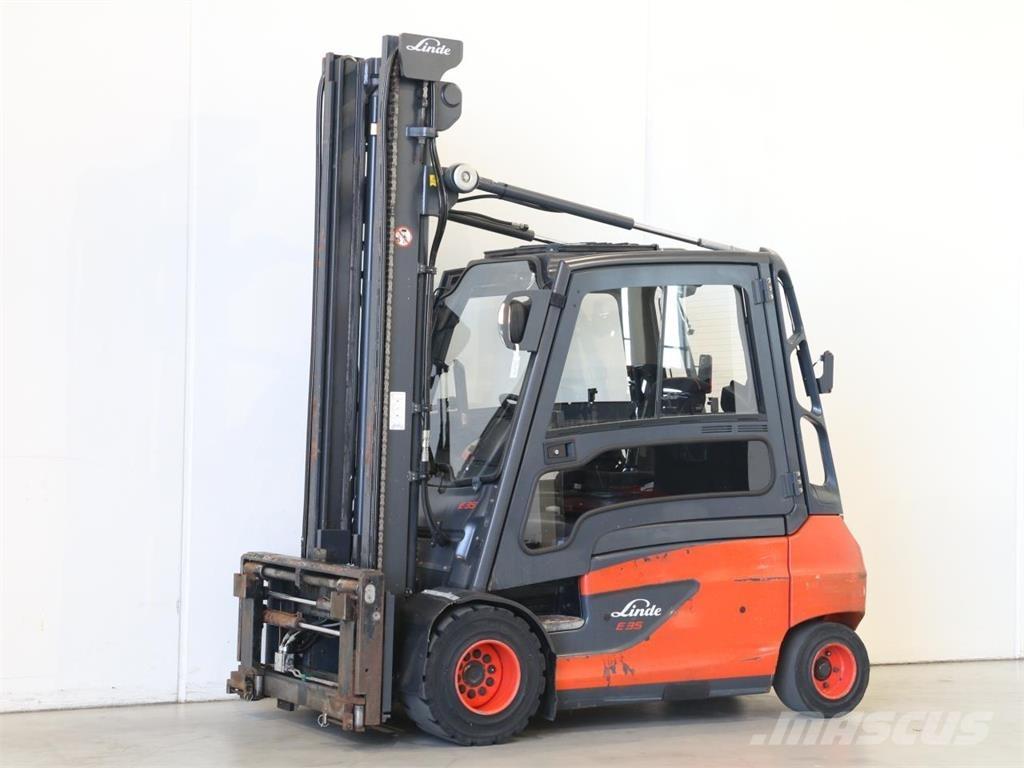 Linde E35L/387 شاحنات ذات رافعات شوكية تعمل بالكهرباء