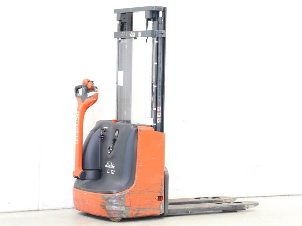 Linde L12/1172 معدات التكديس الجوالة
