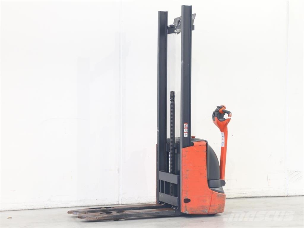 Linde L12/1172-01 معدات التكديس الجوالة