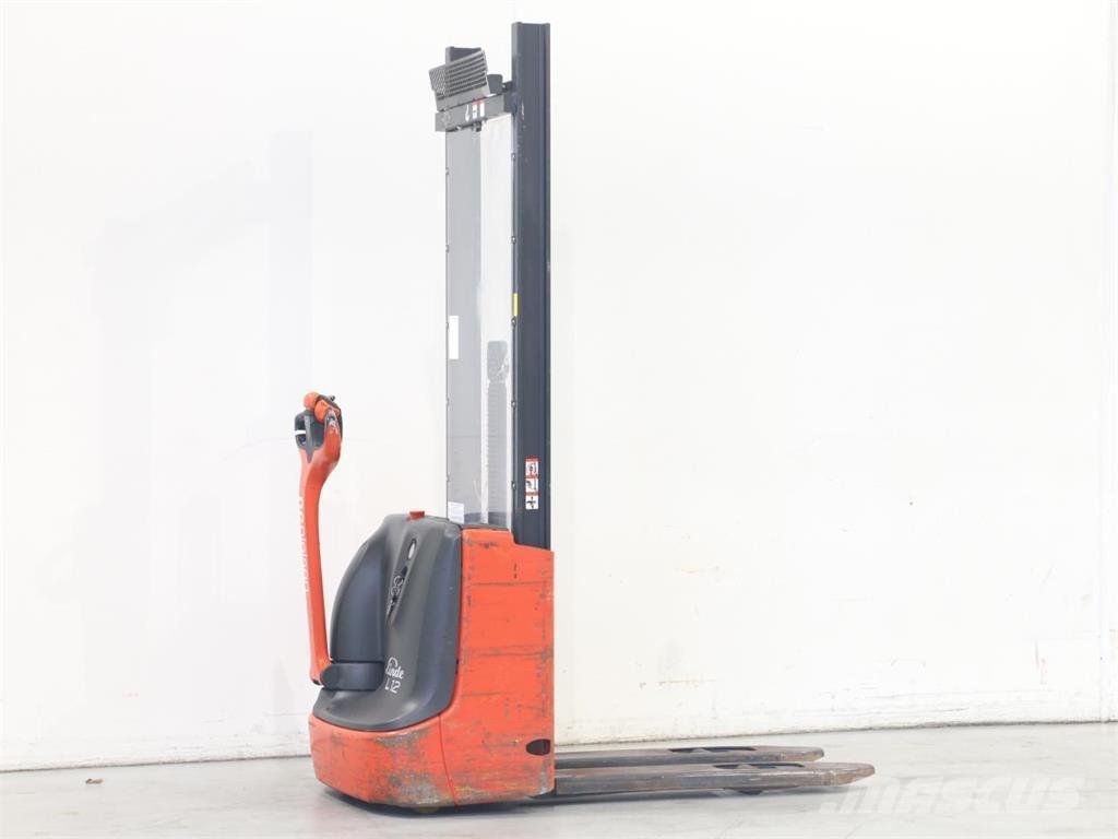 Linde L12/1172-01 معدات التكديس الجوالة