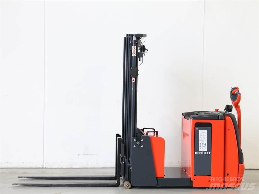 Linde L12AC/1171-01 معدات التكديس الجوالة