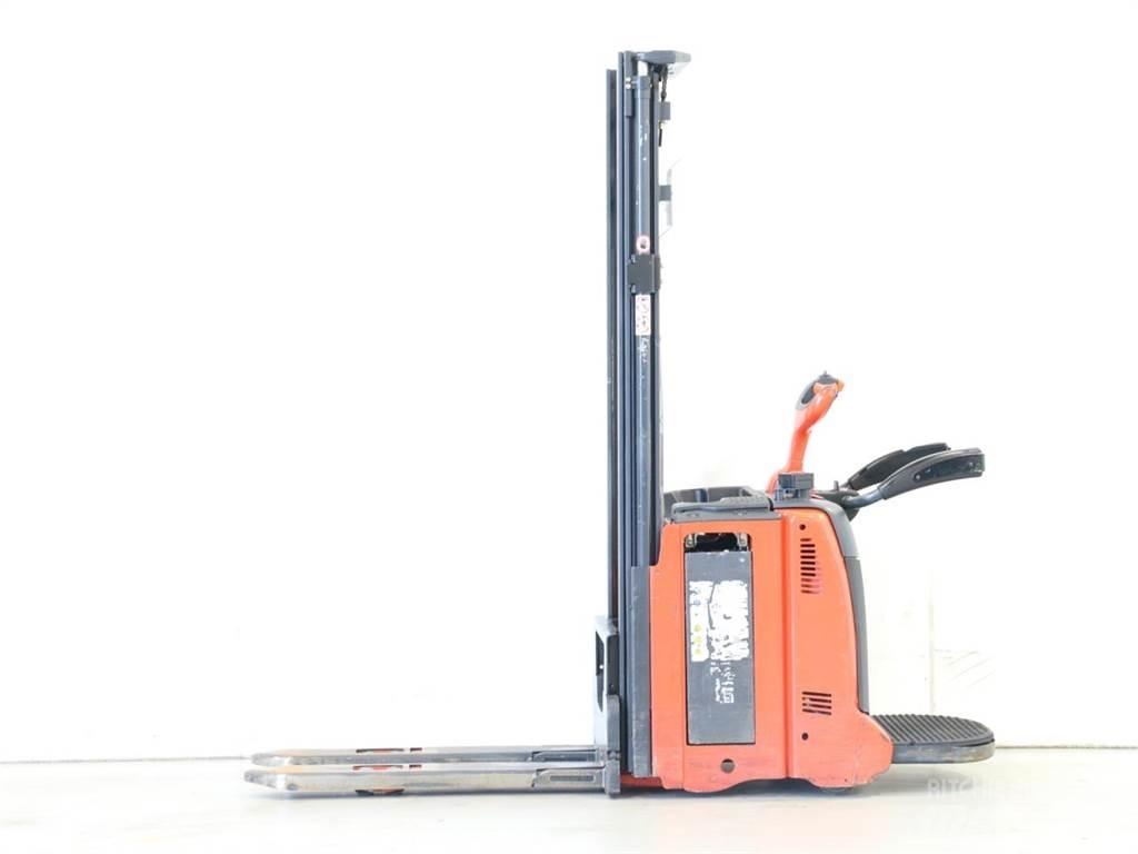 Linde L12AP/133-00 معدات التكديس الجوالة