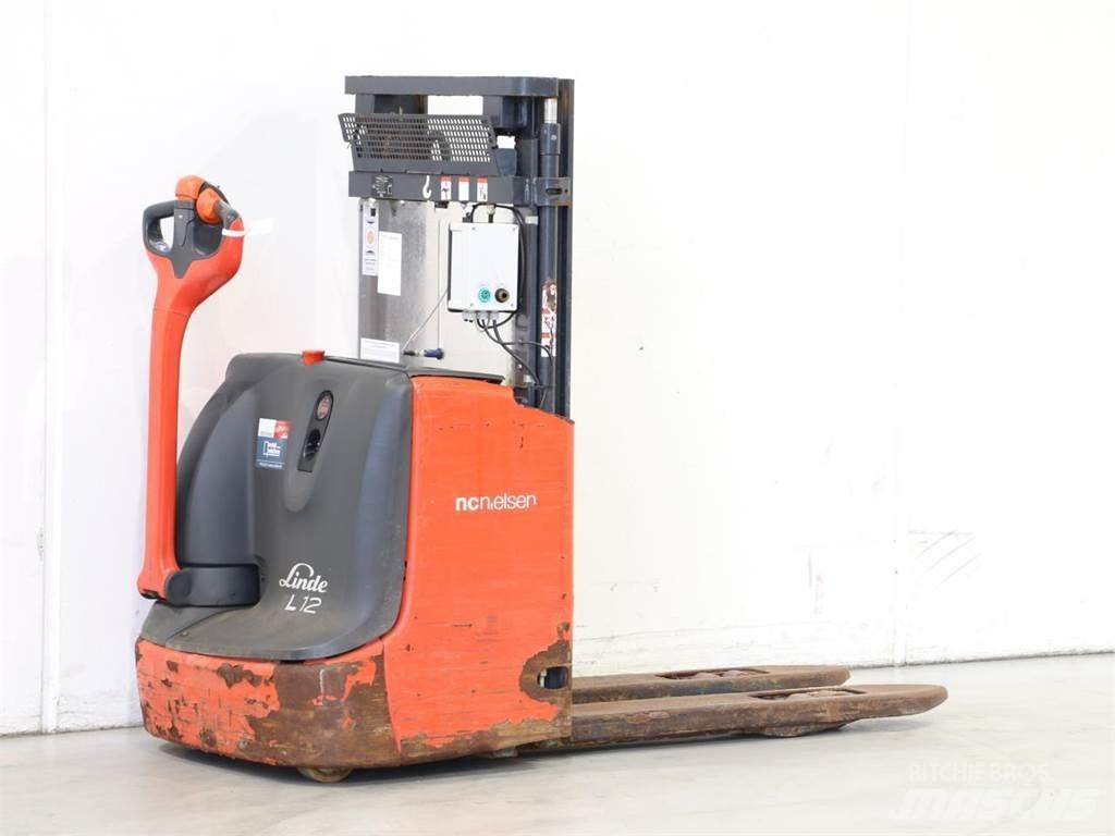 Linde L12I/1172 معدات التكديس الجوالة