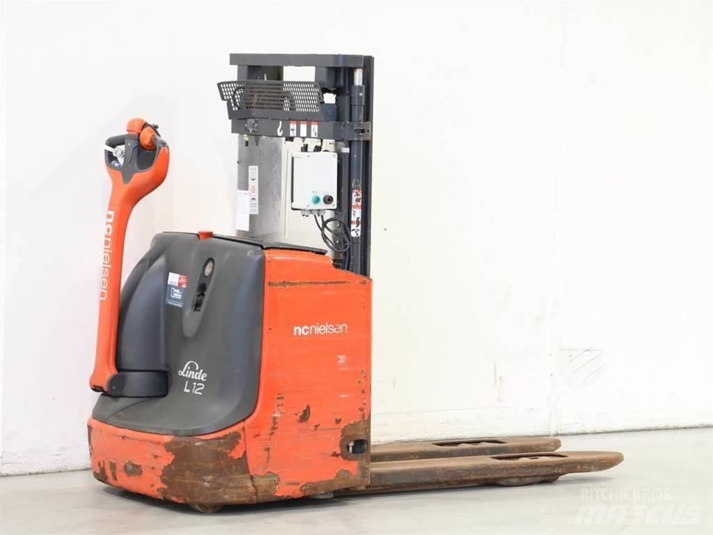 Linde L12I/1172 معدات التكديس الجوالة