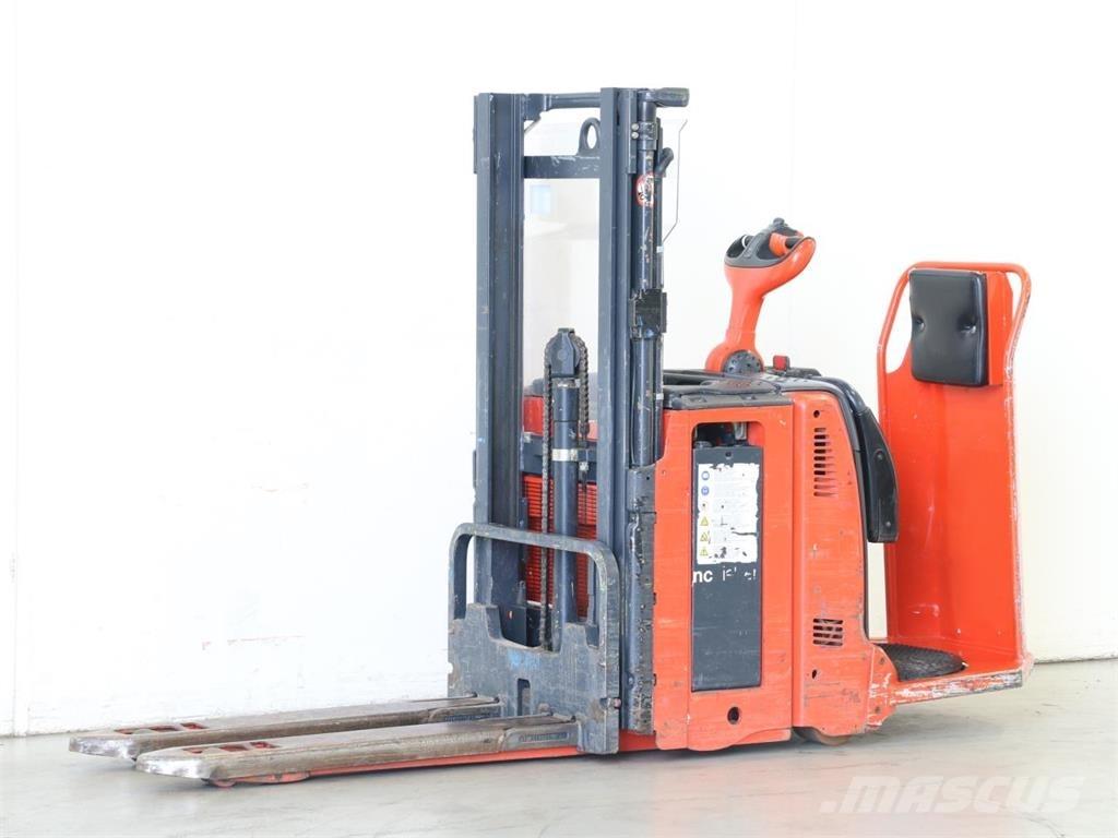 Linde L12LAP/133 معدات التكديس الجوالة