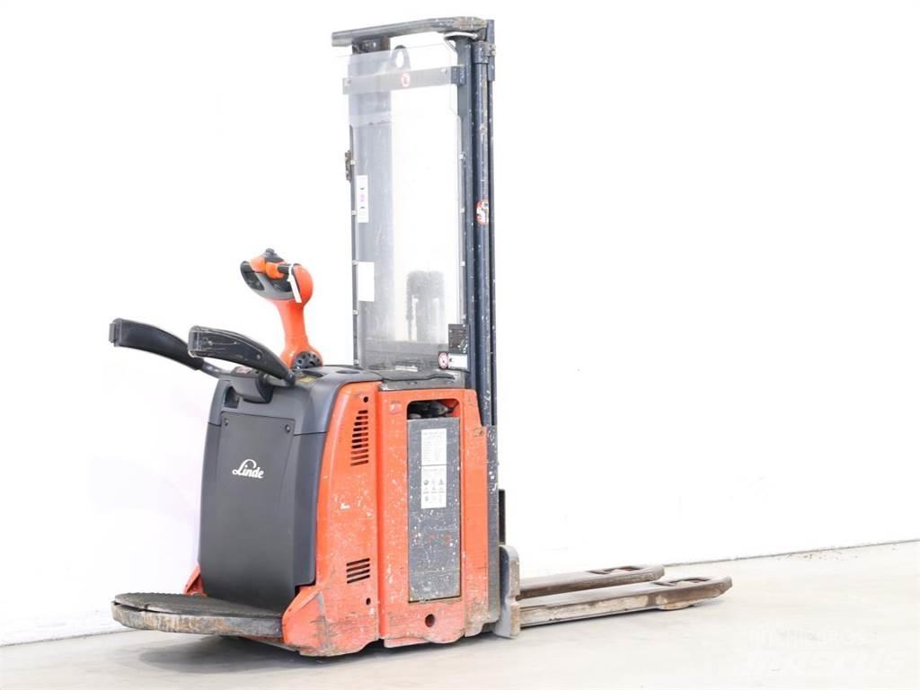 Linde L12LAP/133 معدات التكديس الجوالة