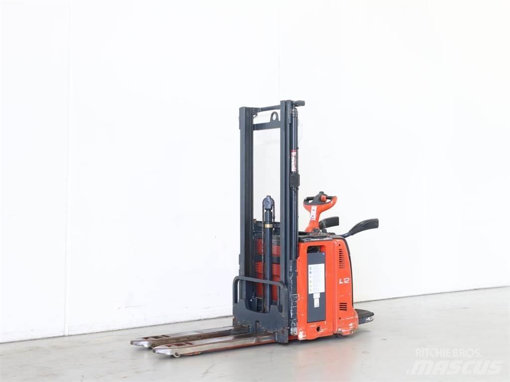 Linde L12LAP/133 معدات التكديس الجوالة