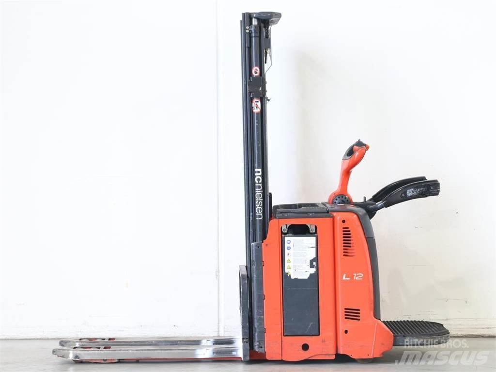Linde L12LAP/133 معدات التكديس الجوالة
