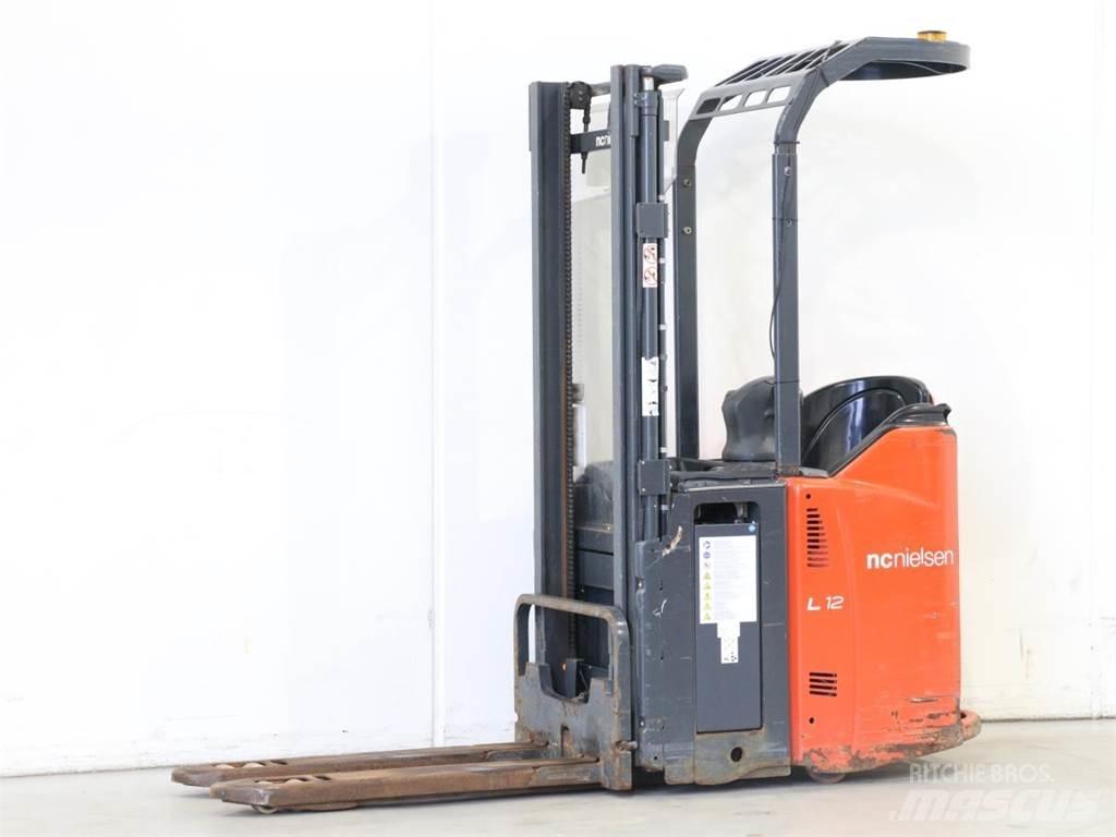 Linde L12LSP/133 معدات التكديس الجوالة