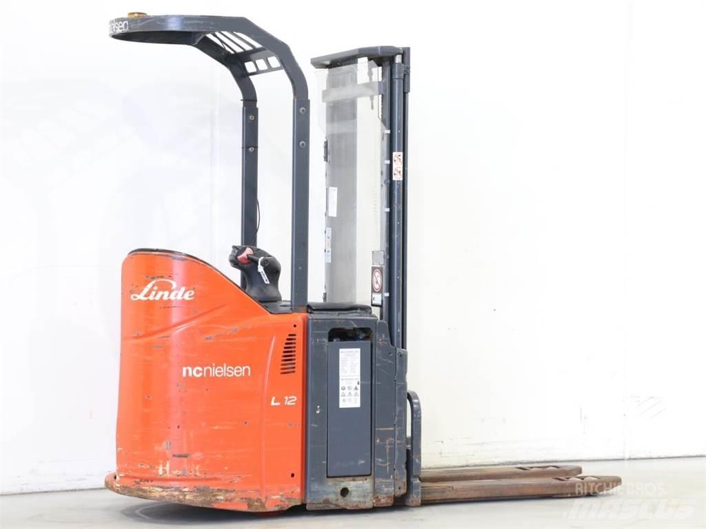 Linde L12LSP/133 معدات التكديس الجوالة