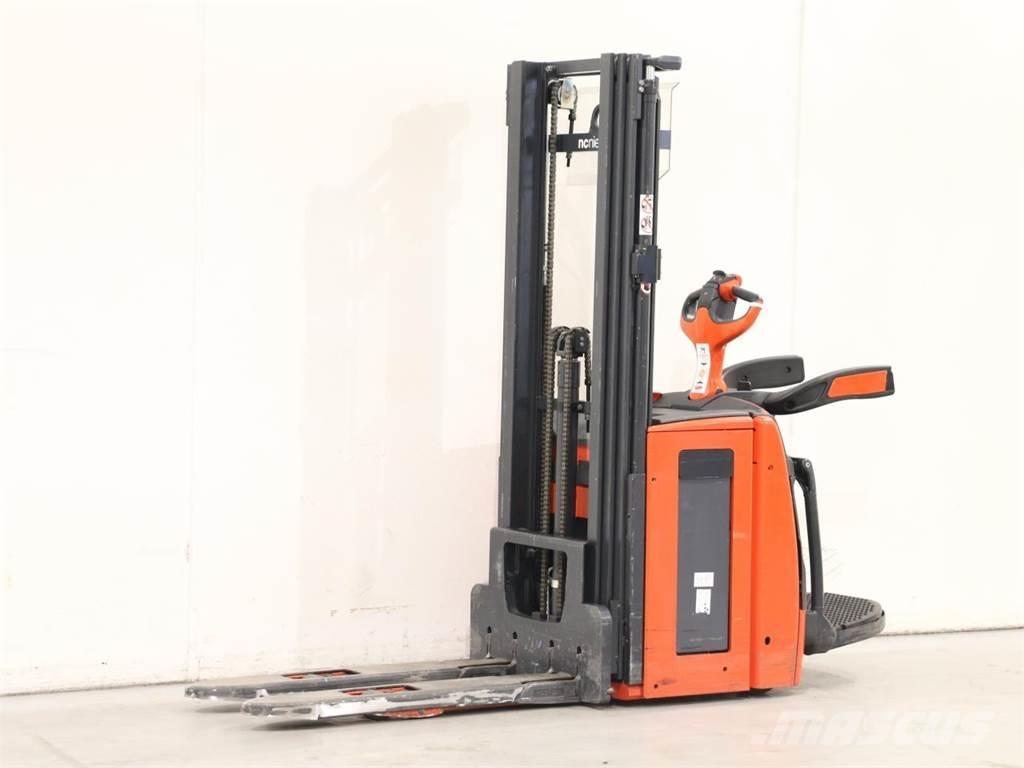 Linde L14AP/1173 معدات التكديس الجوالة