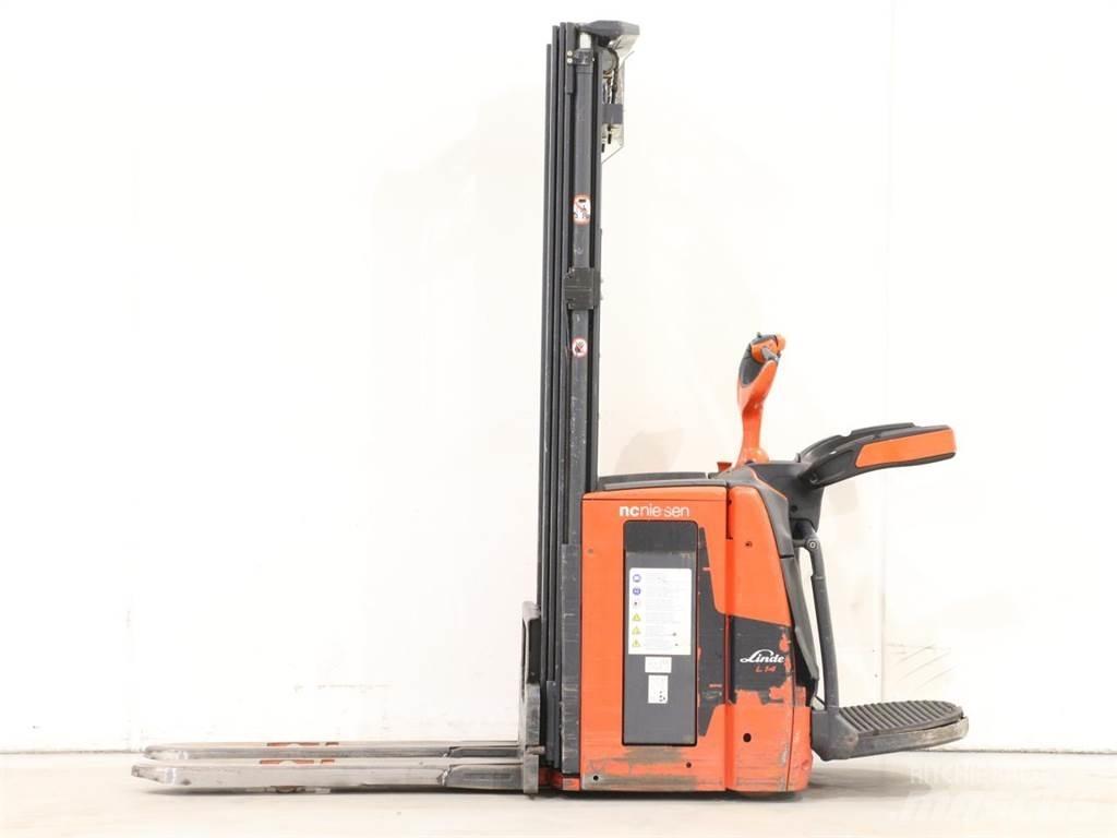 Linde L14AP/1173-00 معدات التكديس الجوالة