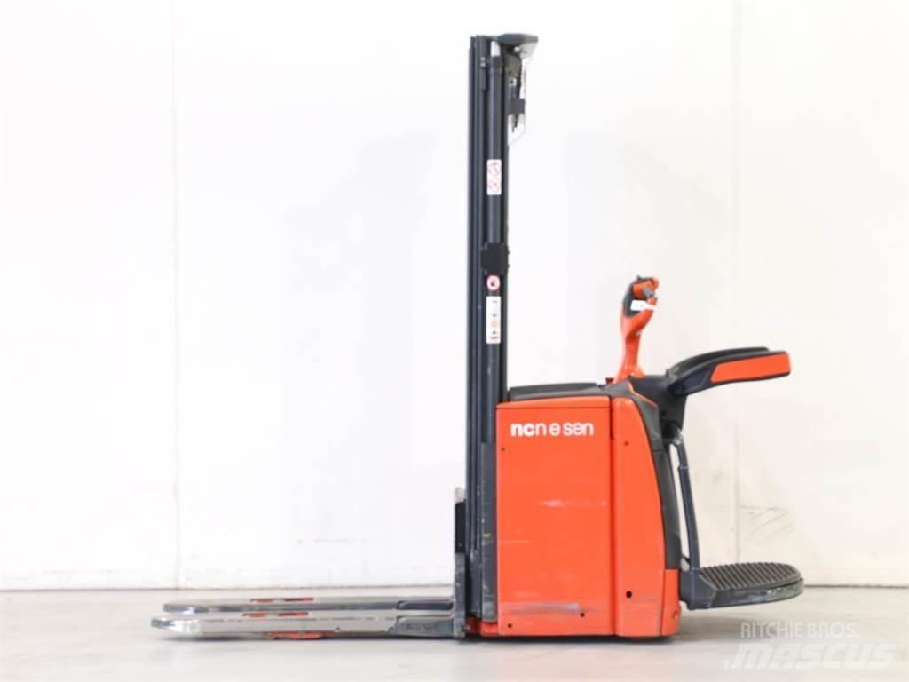 Linde L14AP/1173-00 معدات التكديس الجوالة