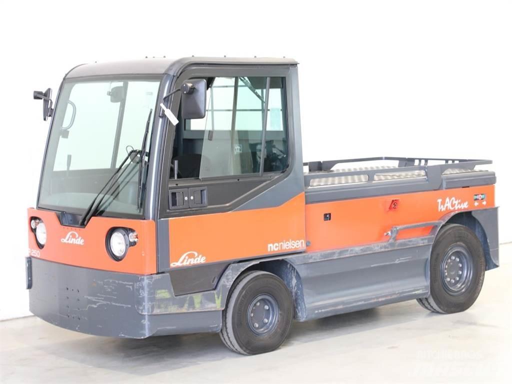 Linde P250/127 شاحنة قاطرة