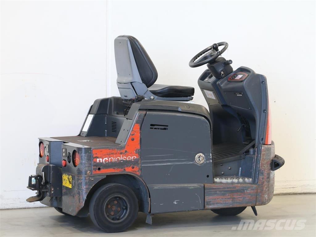 Linde P80/1191-00 شاحنة قاطرة