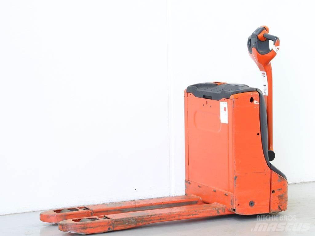 Linde T16/1152 معدات التكديس الجوالة
