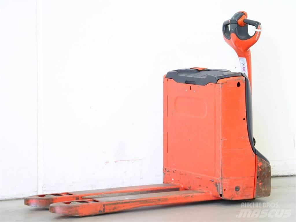 Linde T16/1152 معدات التكديس الجوالة