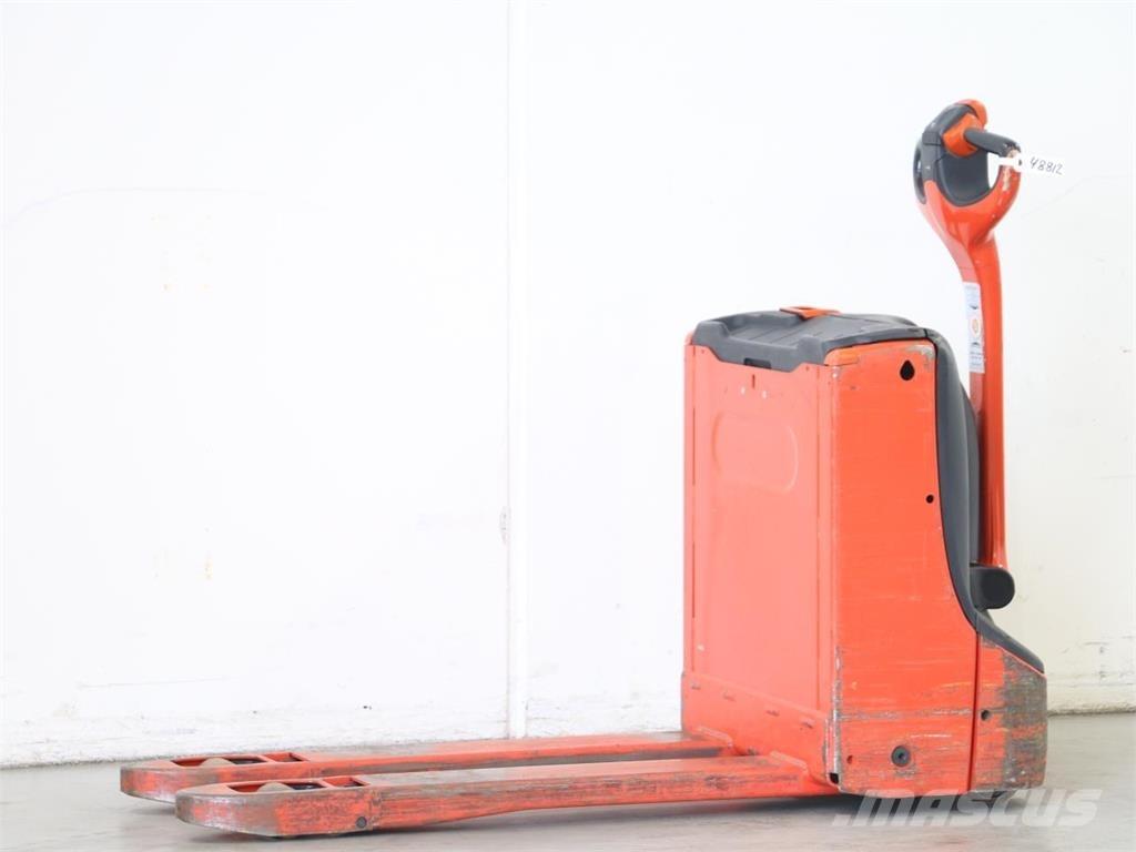 Linde T16/1152 معدات التكديس الجوالة