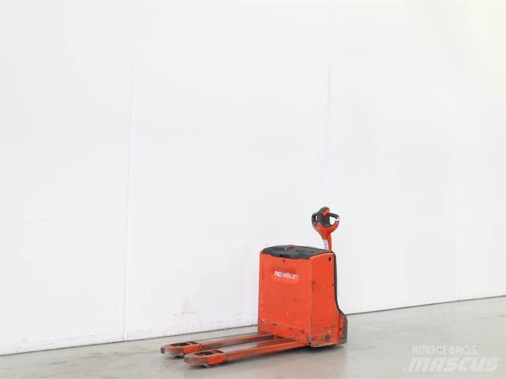 Linde T16/1152 معدات التكديس الجوالة