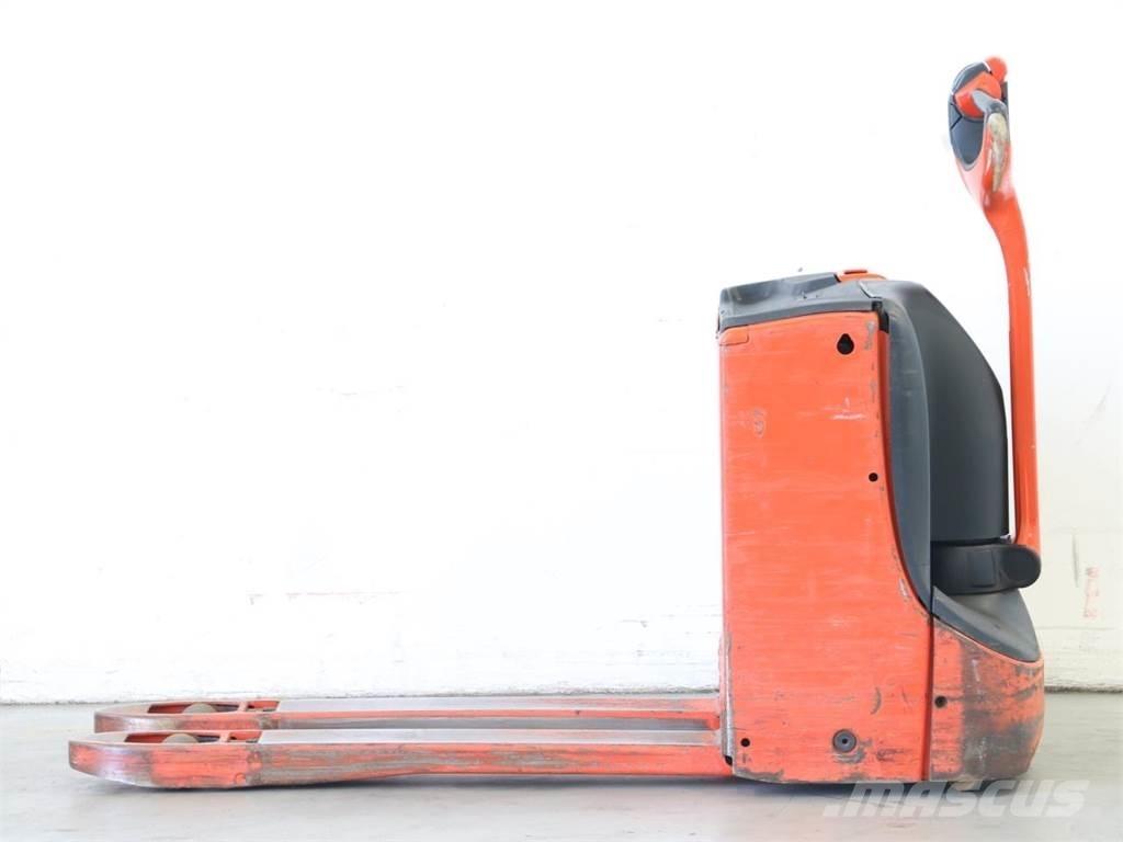 Linde T16/1152 معدات التكديس الجوالة