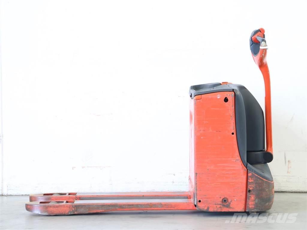 Linde T16/1152 معدات التكديس الجوالة