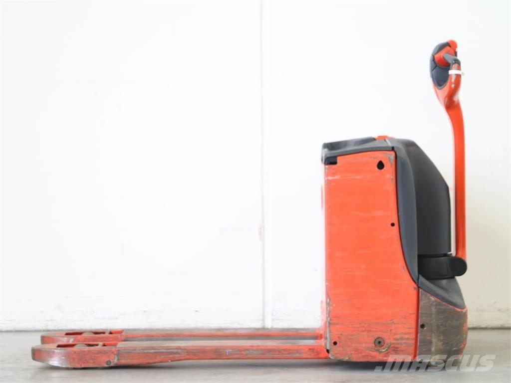 Linde T16/1152 معدات التكديس الجوالة