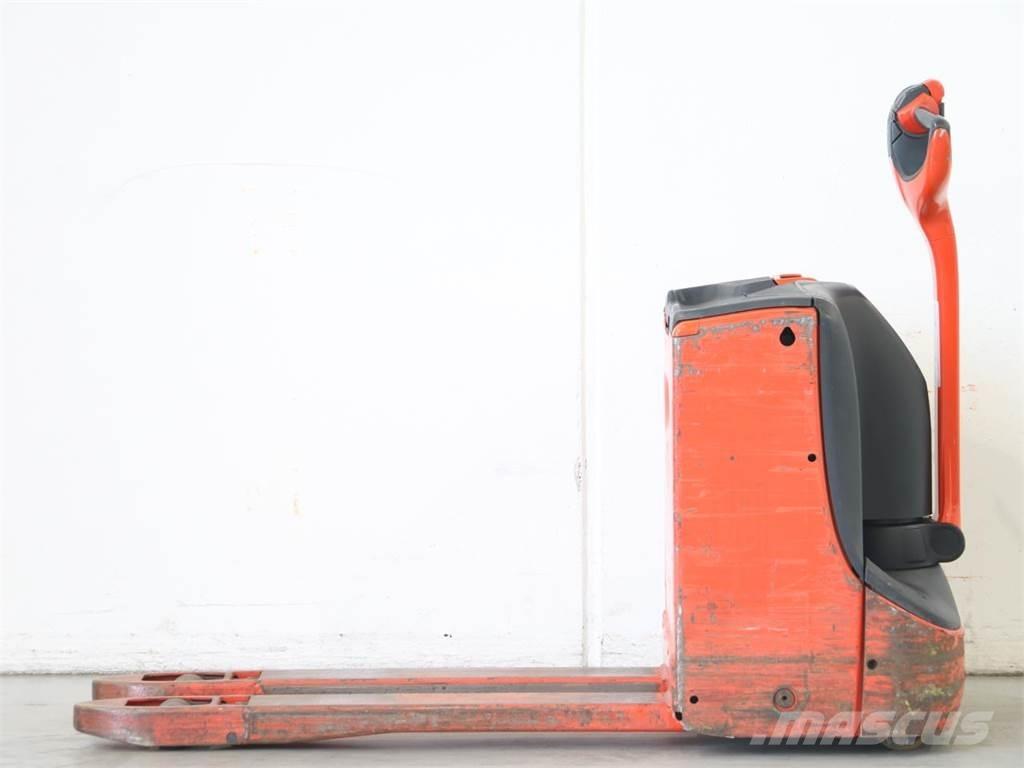Linde T16/1152 معدات التكديس الجوالة