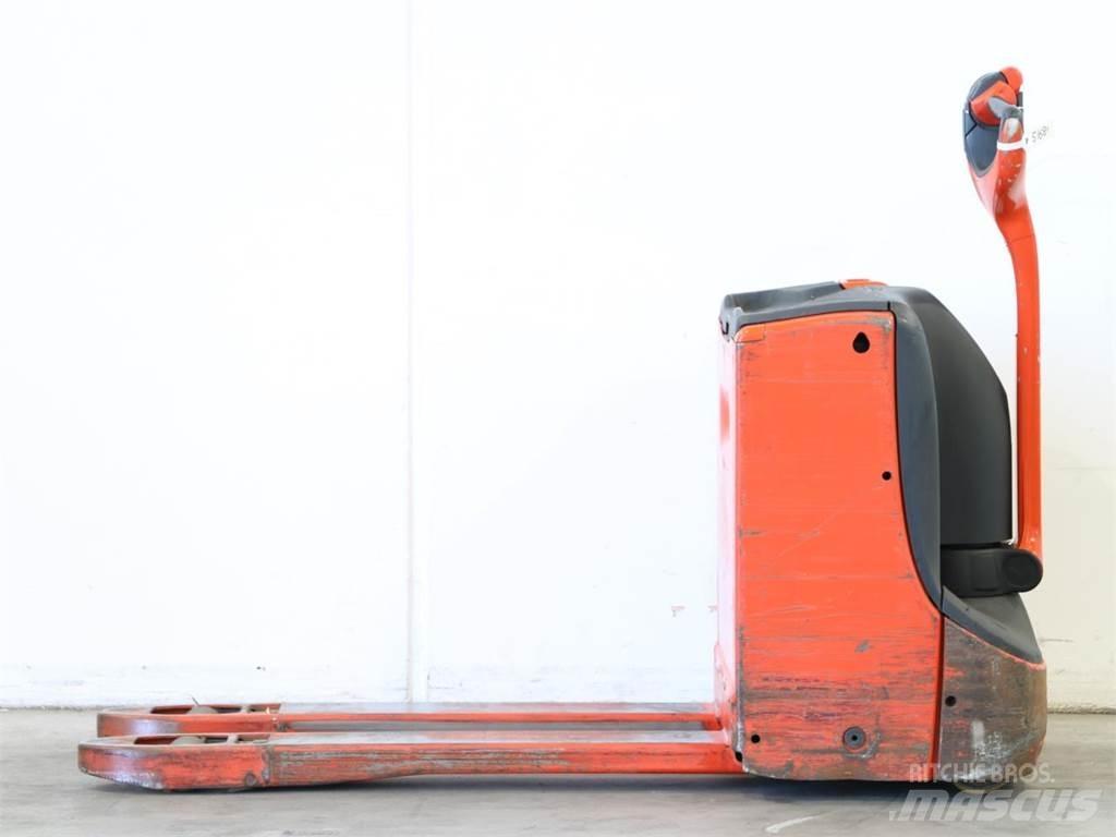 Linde T16/1152 معدات التكديس الجوالة