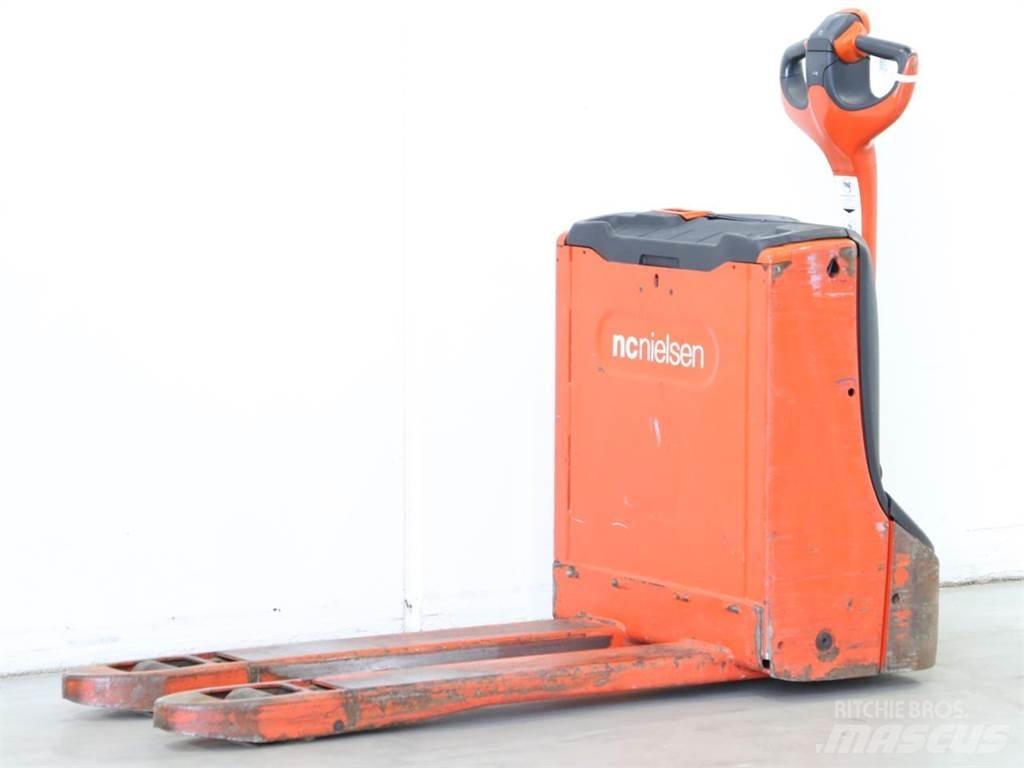Linde T16/1152 معدات التكديس الجوالة