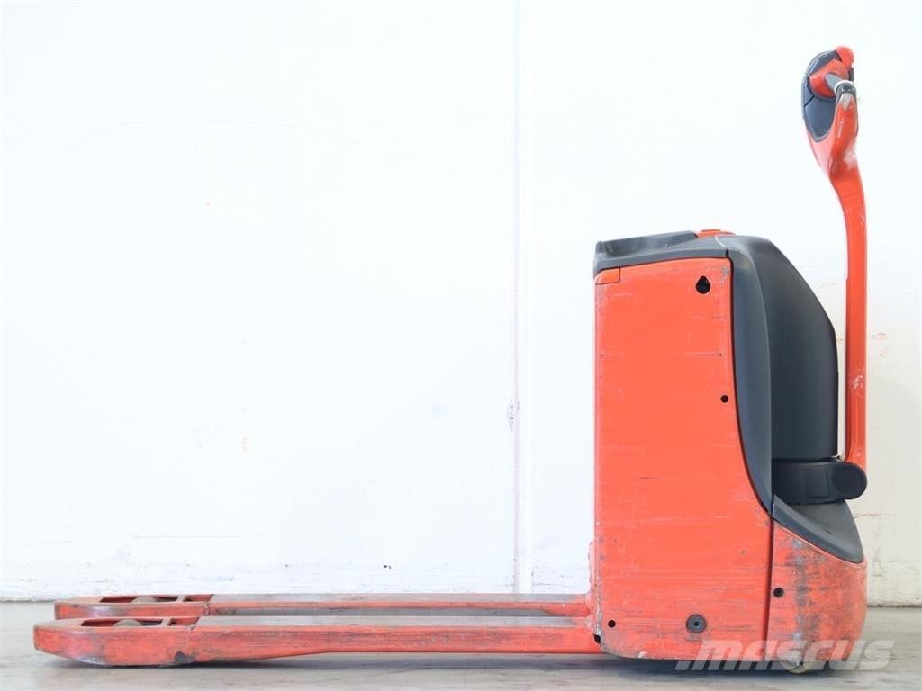 Linde T16/1152 معدات التكديس الجوالة
