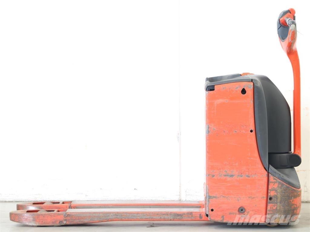 Linde T16/1152 معدات التكديس الجوالة