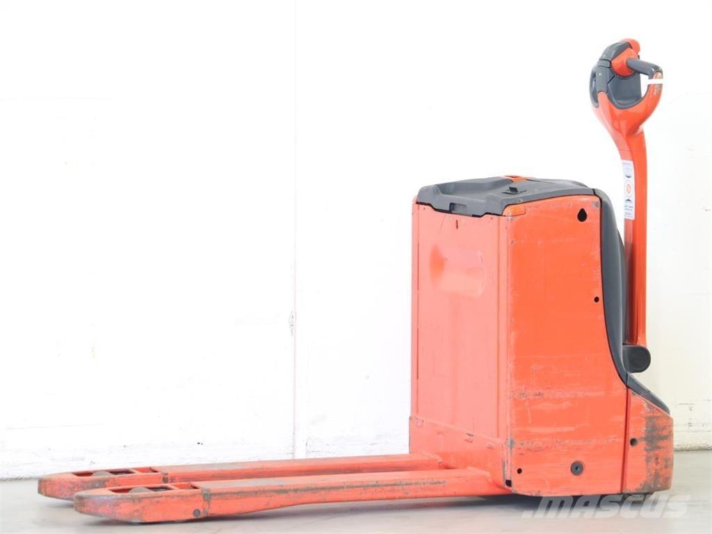 Linde T16/1152 معدات التكديس الجوالة