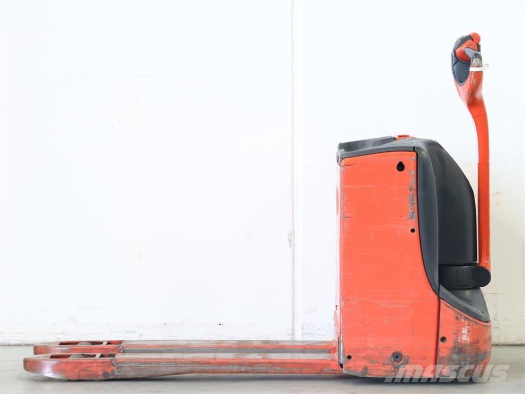 Linde T16/1152 معدات التكديس الجوالة