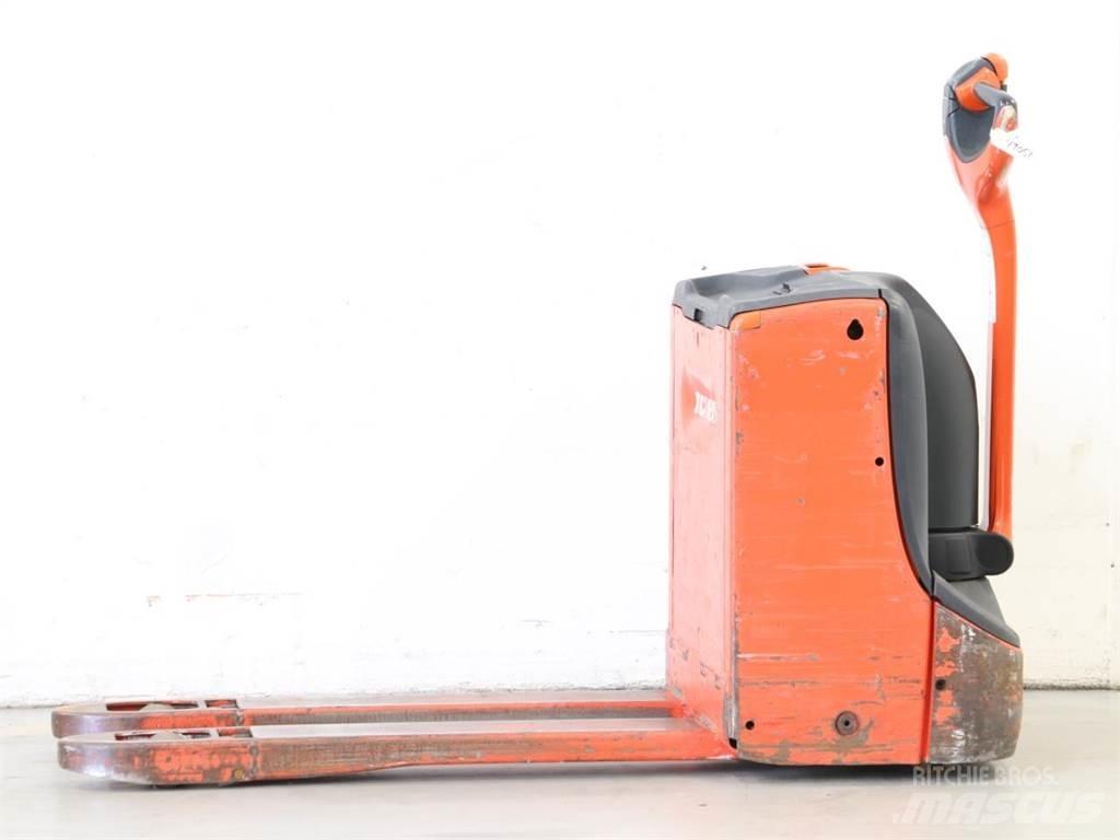 Linde T16/1152-00 معدات التكديس الجوالة