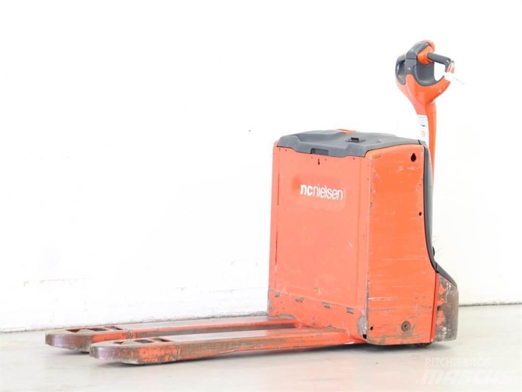 Linde T16/1152-00 معدات التكديس الجوالة