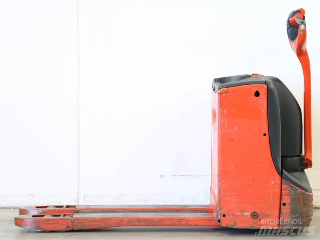 Linde T16/1152-00 معدات التكديس الجوالة