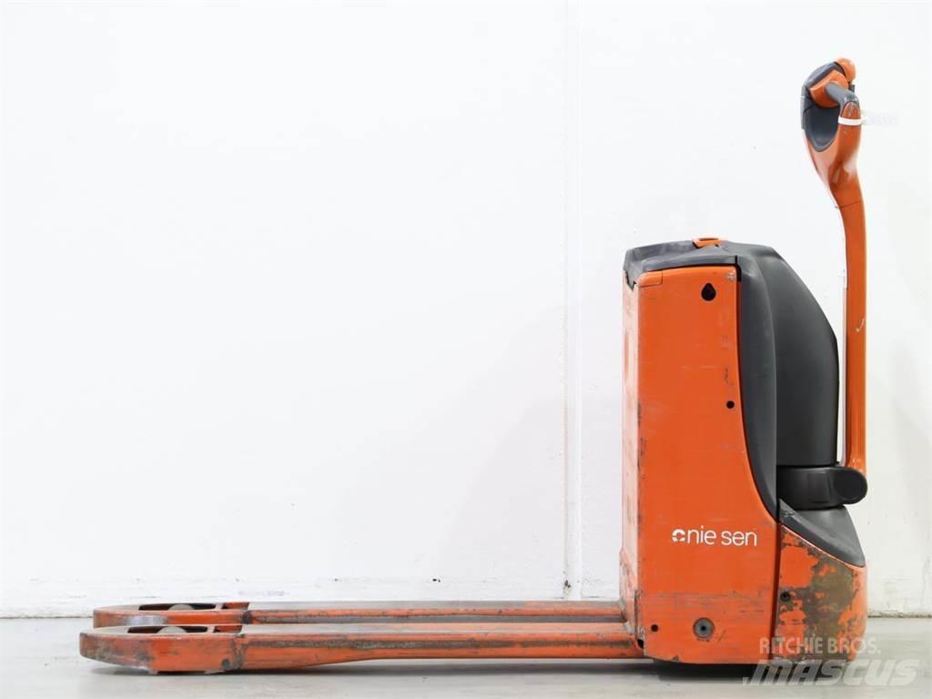 Linde T16/1152-00 معدات التكديس الجوالة