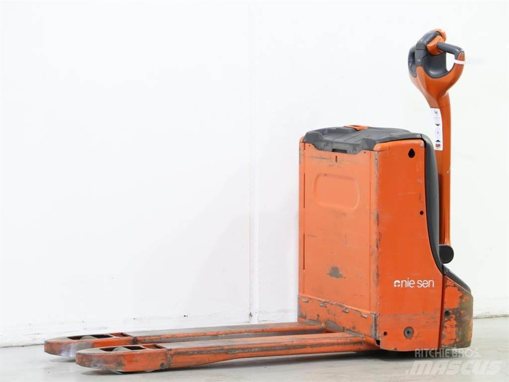 Linde T16/1152-00 معدات التكديس الجوالة
