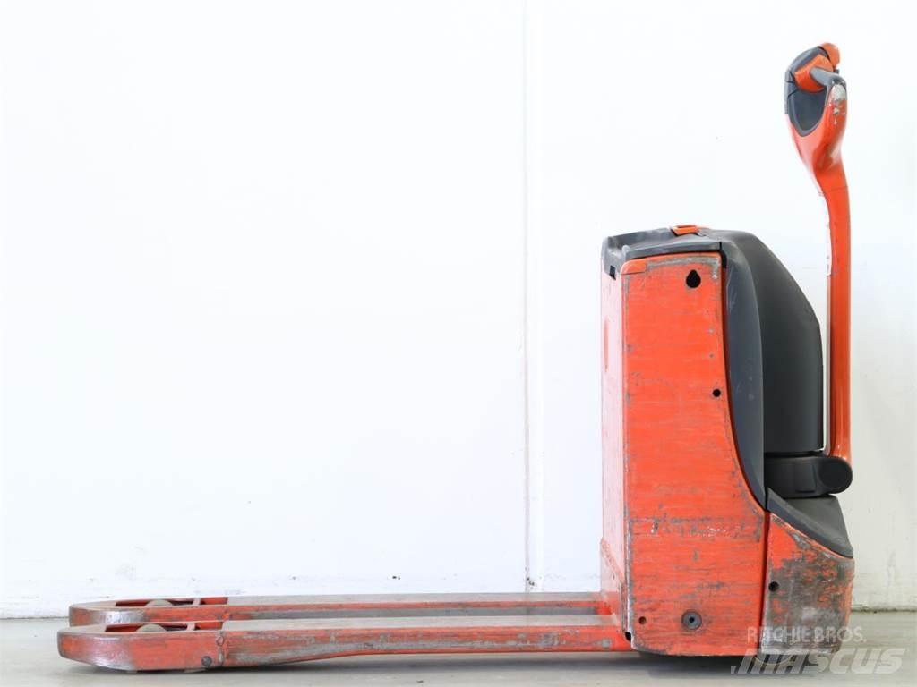 Linde T16/1152-00 معدات التكديس الجوالة