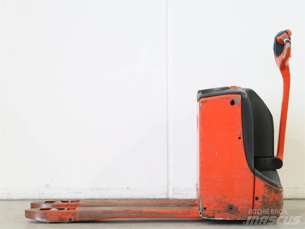 Linde T16/1152-00 معدات التكديس الجوالة